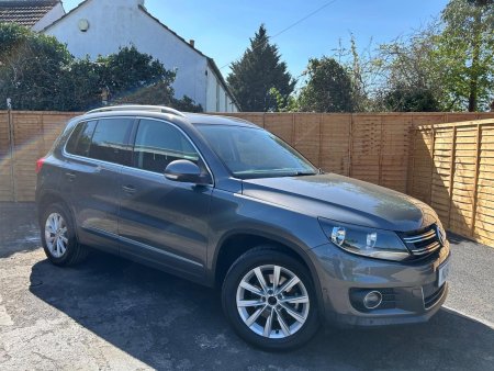 VOLKSWAGEN TIGUAN 2.0 TDI BlueMotion Tech SE 4WD Euro 5 (s/s) 5dr