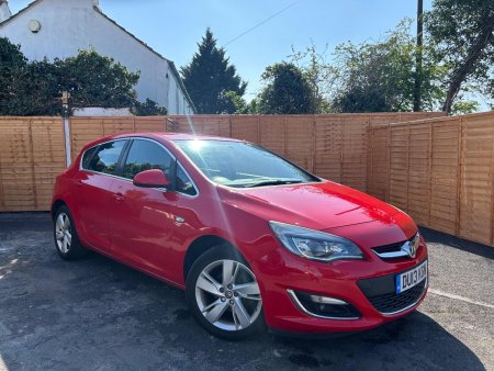 VAUXHALL ASTRA 1.4 16v SRi Euro 5 5dr